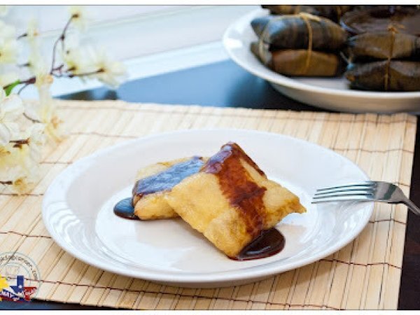 Suman sa Lihiya (Glutinous Rice with Lye Wrapped in Banana Leaves)