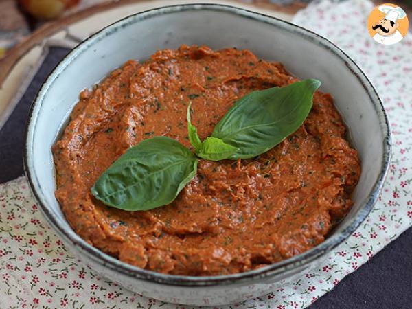 Sun-dried tomato and basil spread