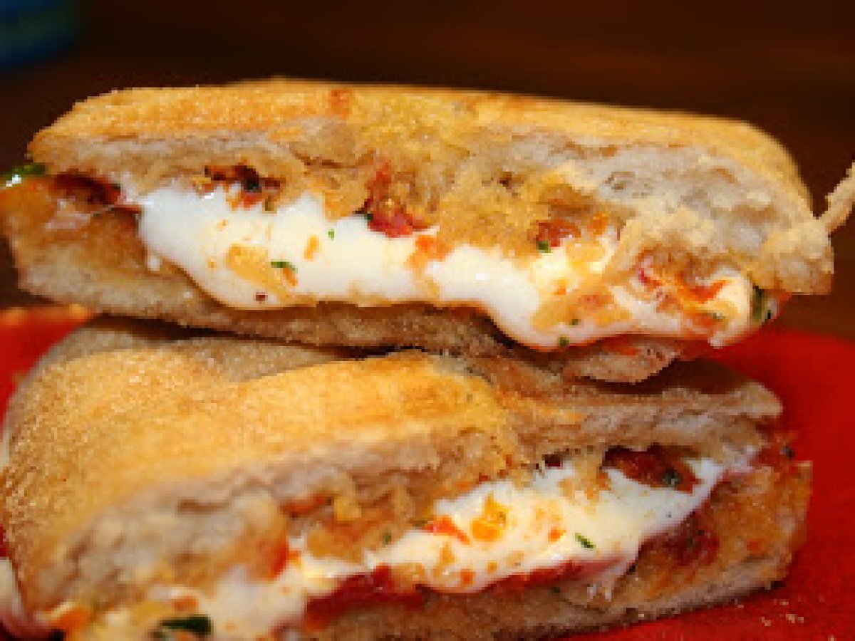 Sun-dried Tomato Pesto And Mozzarella Paninis