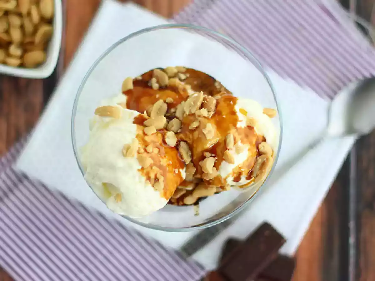 Sundae, the sweet american ice cream - photo 2