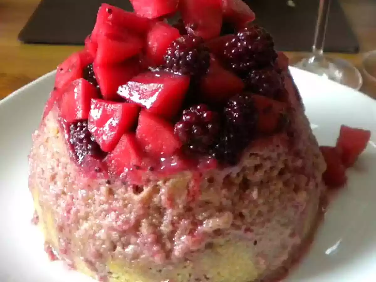 Sunday lunch: Beetroot soup, roast pork shoulder, apple and blackberry steamed pudding - photo 3