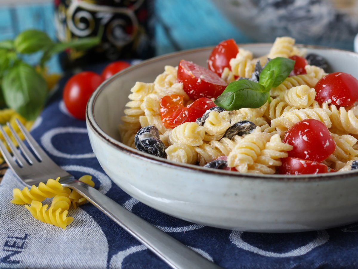 Super creamy pasta salad, ready in 10 minutes