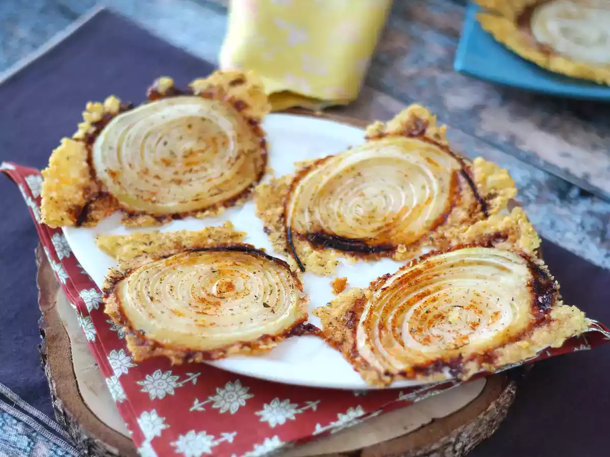 Super crispy homemade onion and parmesan chips - photo 4