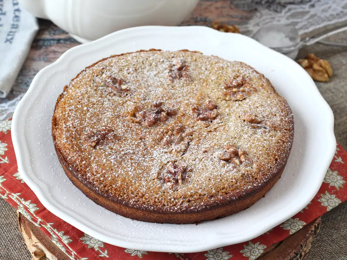Super-easy walnut cake with just 4 ingredients - photo 6