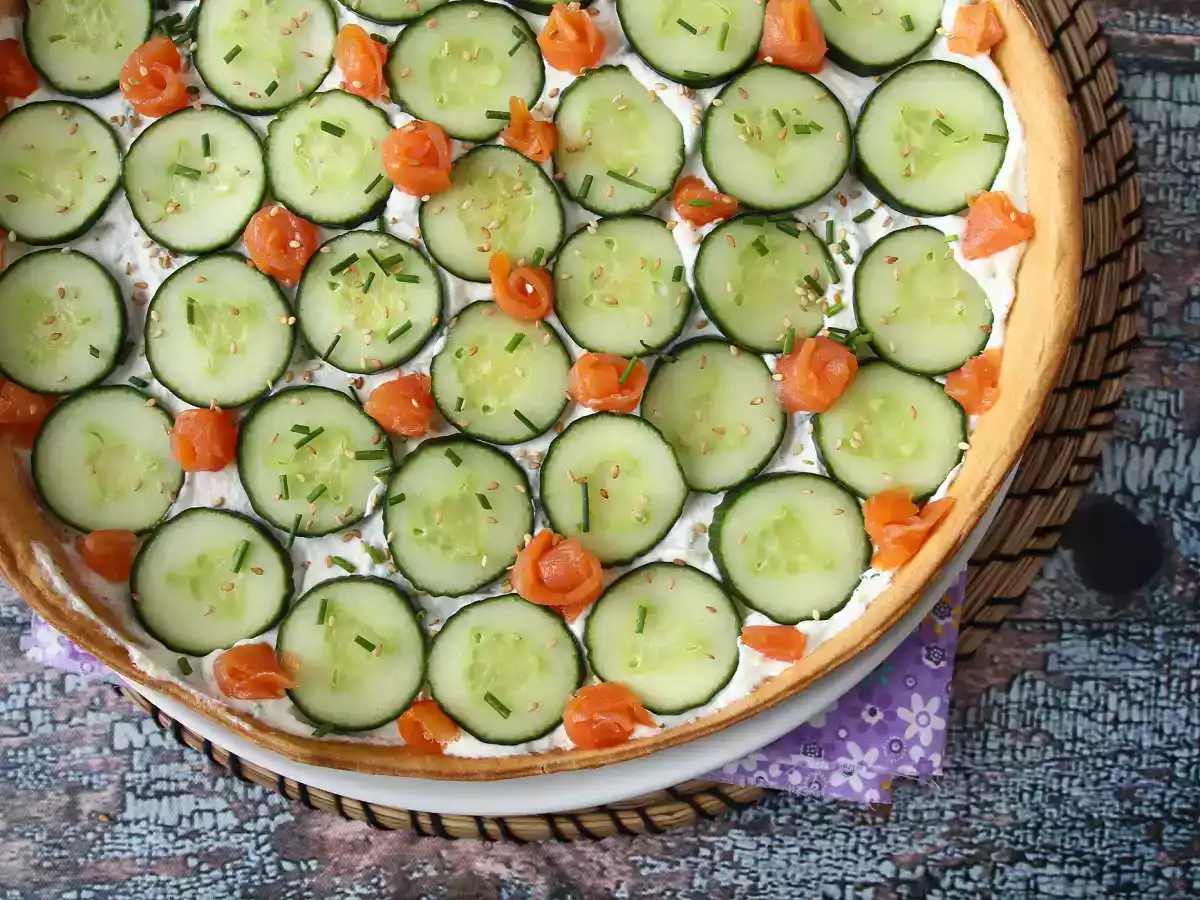 Super-refreshing summer tart: ricotta, cucumber and smoked salmon - photo 3