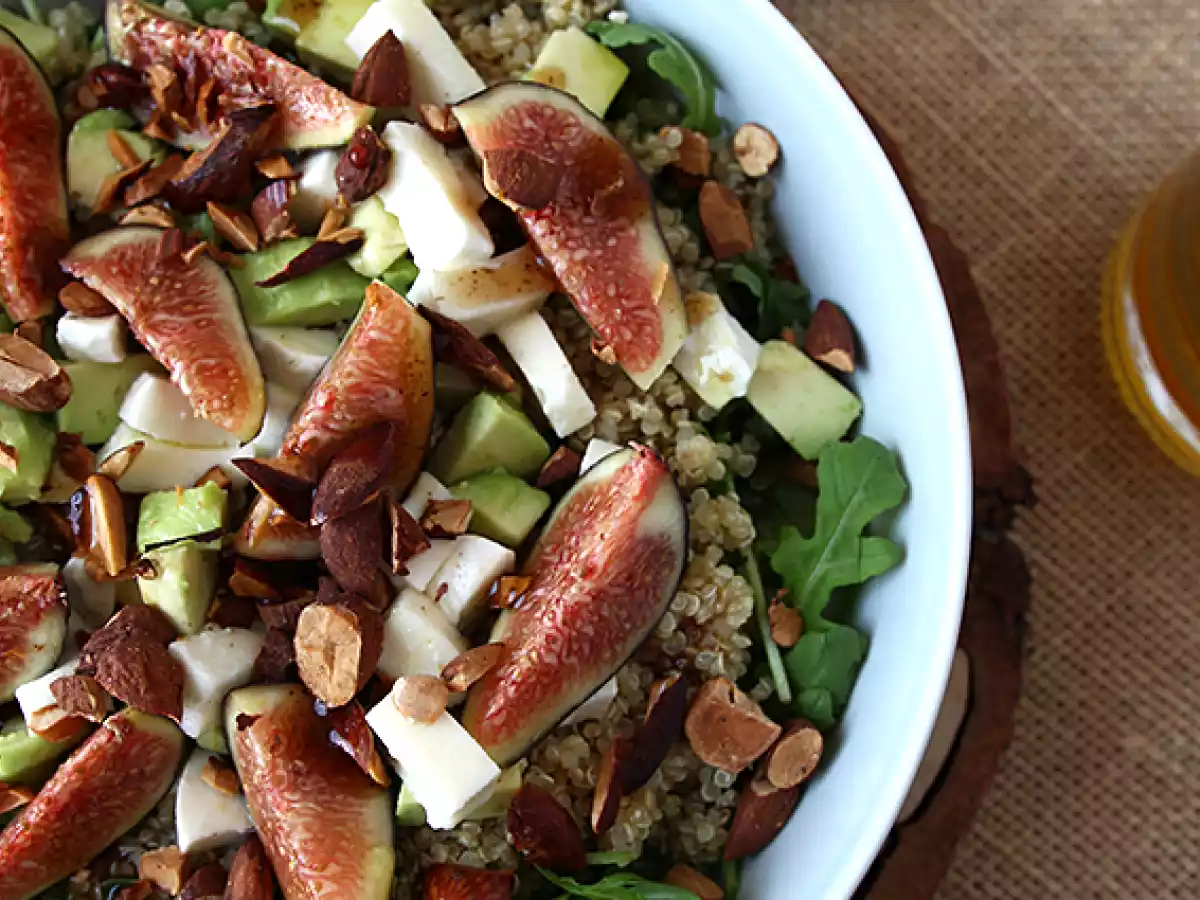 Sweet and savory fig, arugula, quinoa, mozzarella, and avocado salad - photo 2