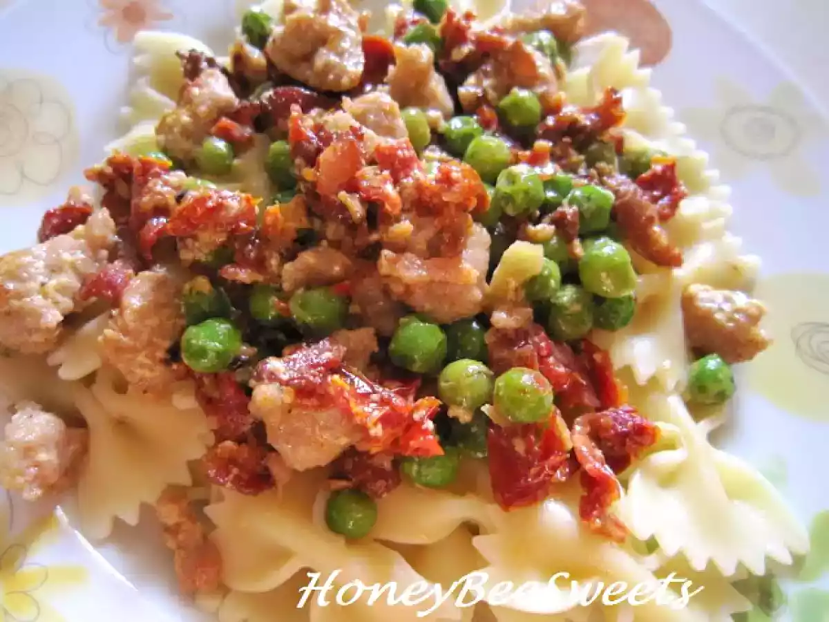 Sweet Italian Sausage Pasta & Strawberry Cream Cheese Coffee Cake