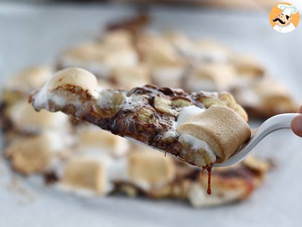 Sweet pizza with banana and chocolate - photo 3