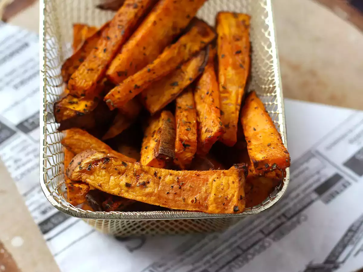 Sweet potato fries in the air fryer, for a crispy-soft result! - photo 4