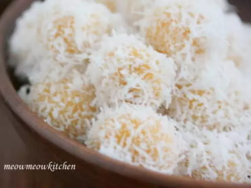 Sweet Potato Glutinous Rice Ball (Ondeh Ondeh), photo 1