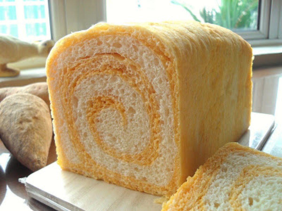 Sweet Potatoes Swirl Bread