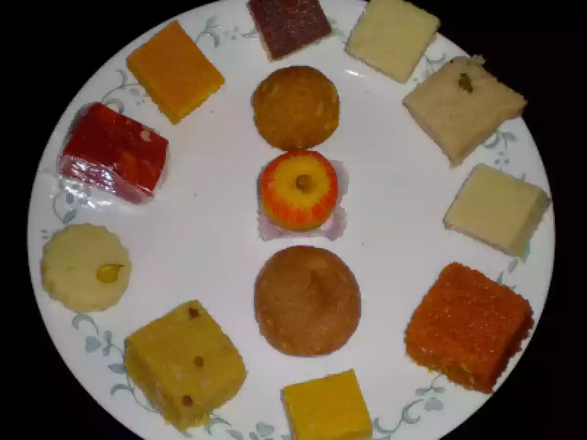 Sweets for Holi - Laddu, Barfi, Milk Cake & Peda roll ...... - photo 4