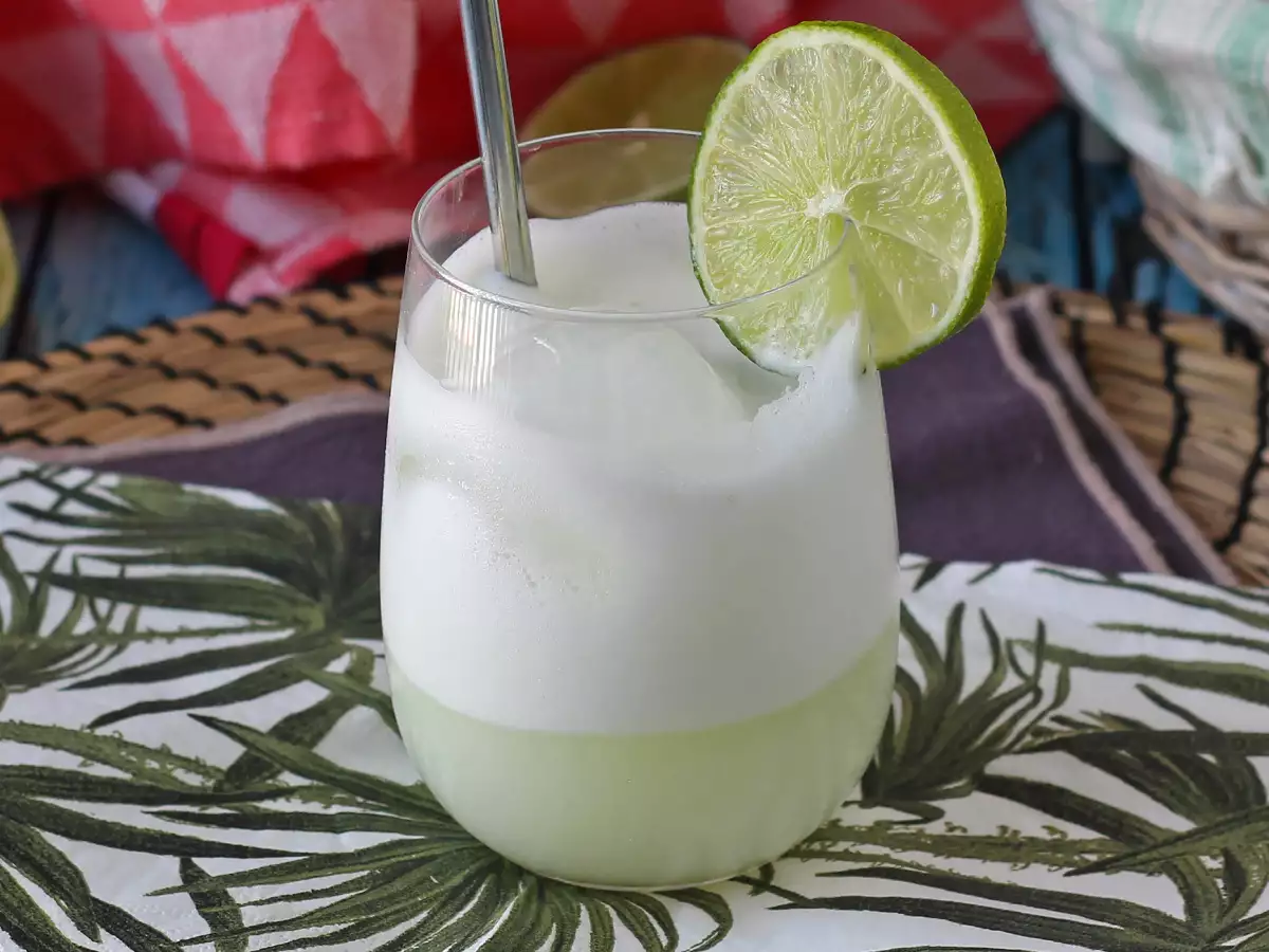 Swiss lemonade with condensed milk - photo 2
