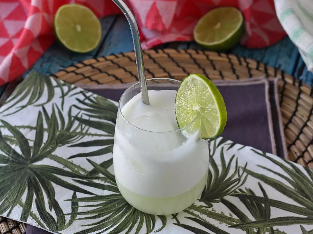 Swiss lemonade with condensed milk - photo 3