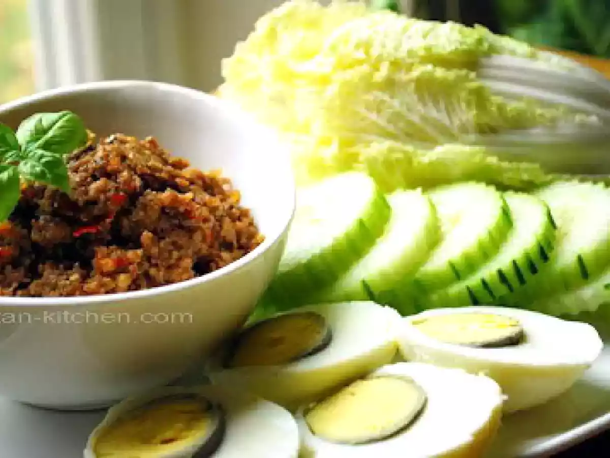 Tamarind Chili Dip (Nam prik ma kham sod)