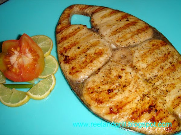 Tanigue Steak (Seer Fish Steak)