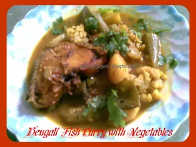 Tarkari diye Macher Jhol(Bengali fish curry with vegetables)