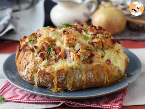 Tartiflette-style stuffed hedgehog bread - photo 2