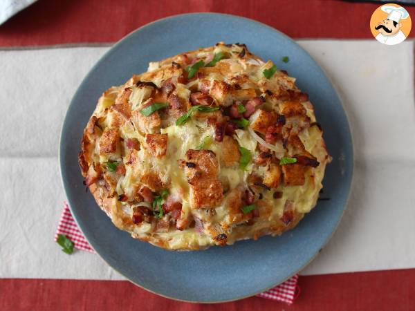 Tartiflette-style stuffed hedgehog bread - photo 6