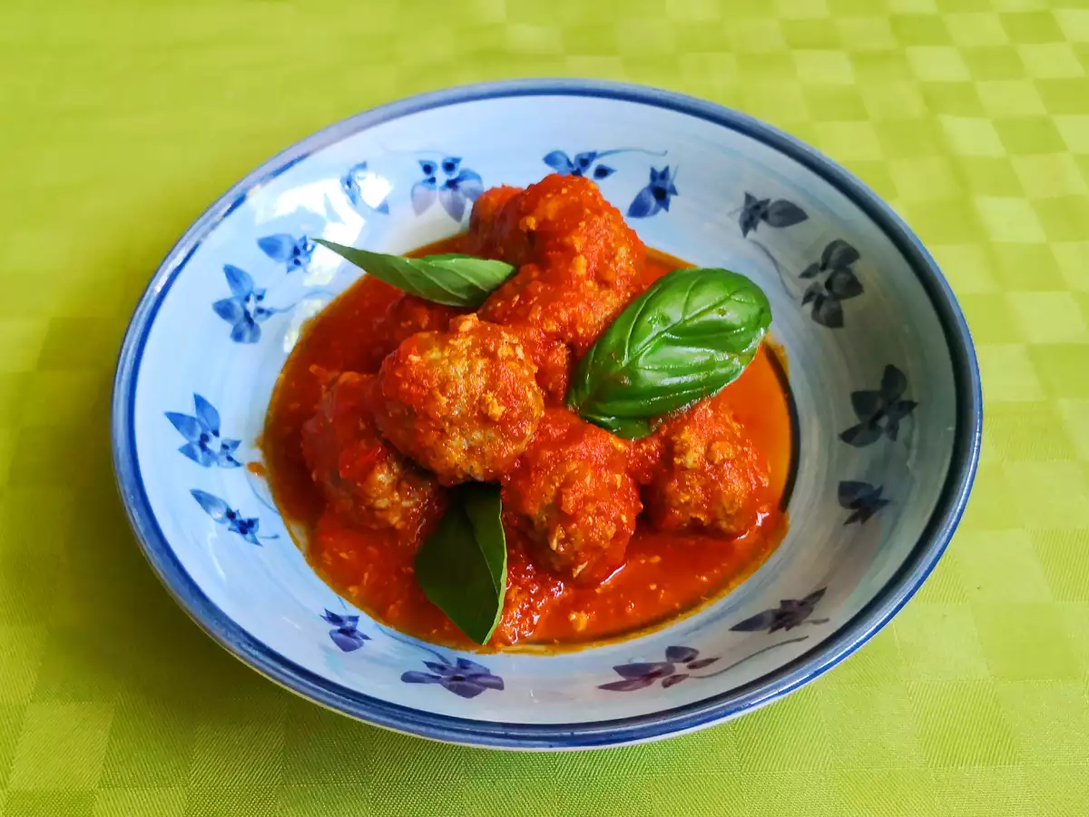 Tender and flavorful meatballs with tomato sauce - photo 5