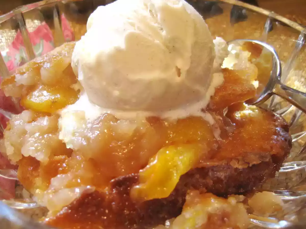 Texas Hill-Country Peach Cobbler (visit site)