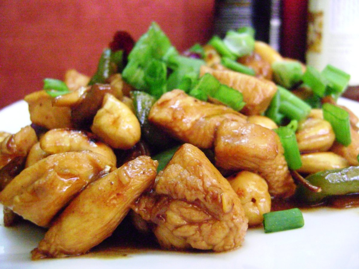 THAI CASHEW CHICKEN