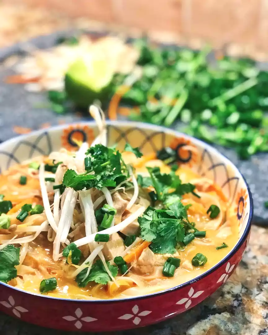 Thai coconut curry chicken soup: quick 30-minute recipe