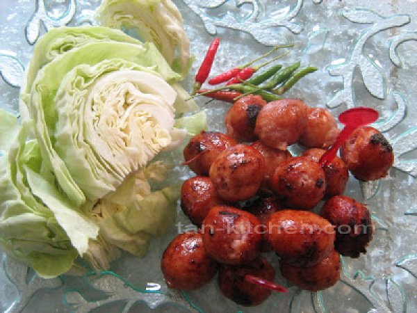 Thai pork sausage Isan style (Sai grok I-san)