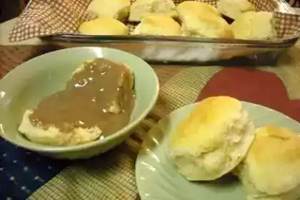 Buttermilk biscuits recipe with southern chocolate gravy