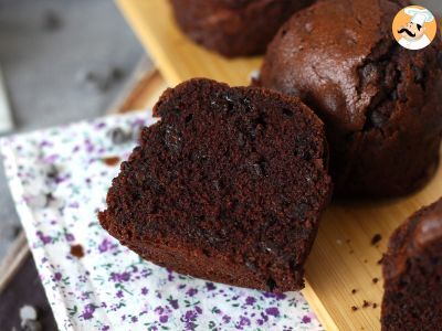 The best chocolate muffins: huge and fluffy - photo 2