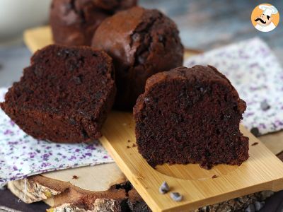 The best chocolate muffins: huge and fluffy - photo 6