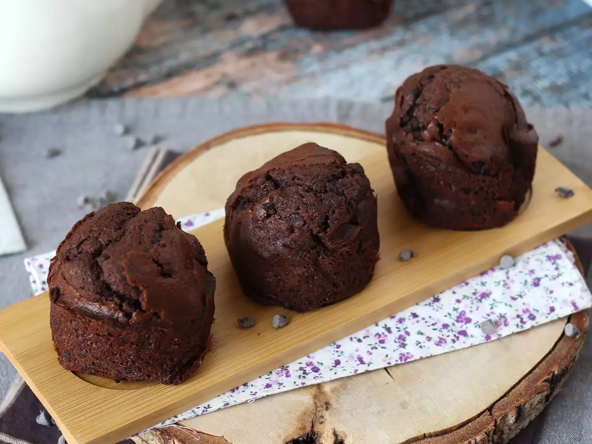 The best chocolate muffins: huge and really moist - photo 7