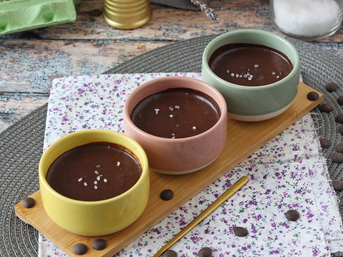 The perfect chocolate mousse, ultra gourmet with a hint of salt - photo 2