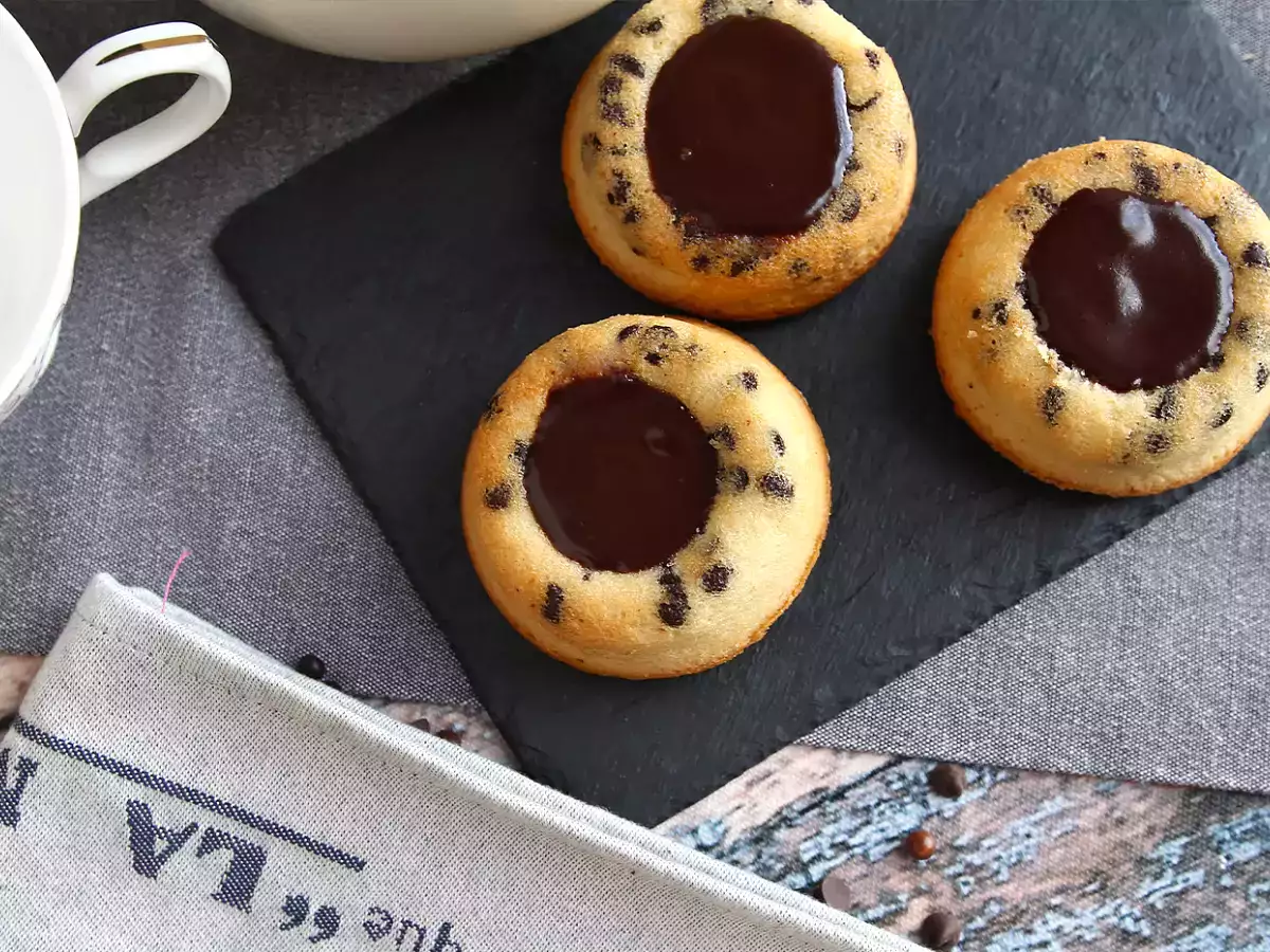Tiger financiers with chocolate and crunchy ganache - photo 6