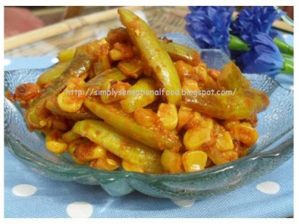 Tindora and sweetcorn fry