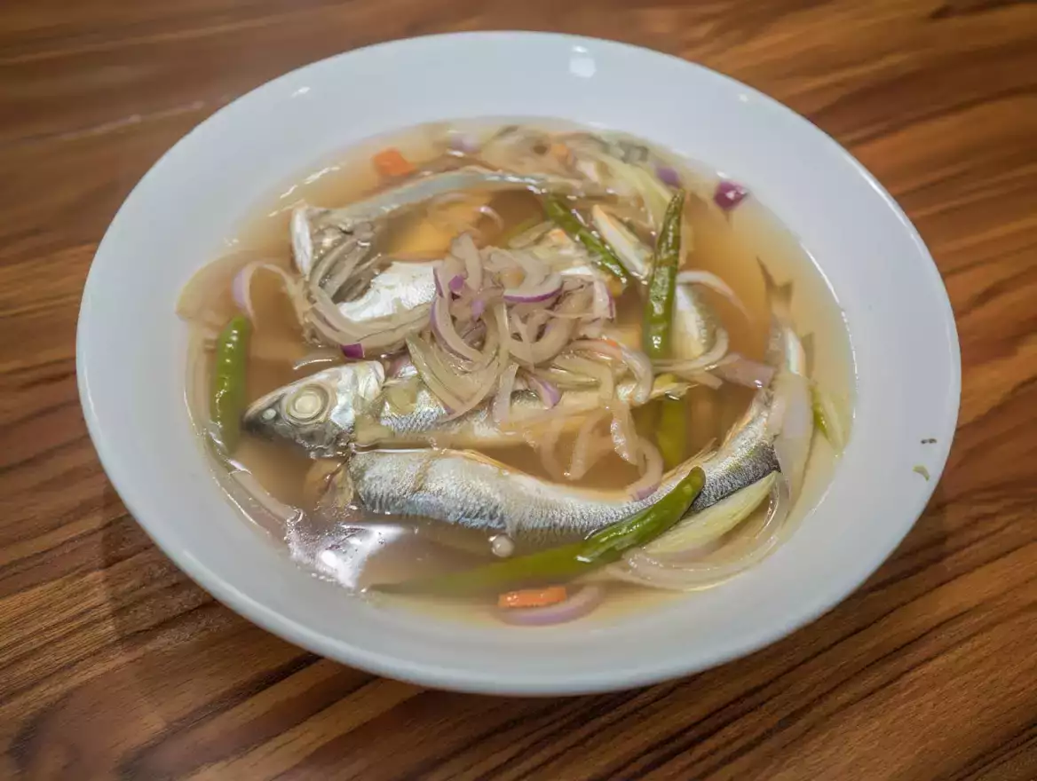 Tinowa or tola - fish stew recipe with lemon grass & chilies
