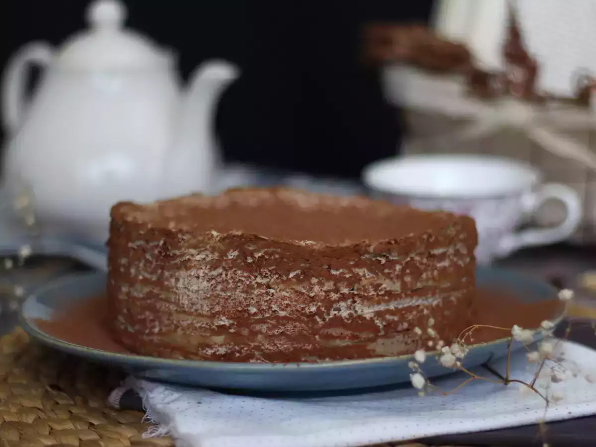 Tiramisu-Style Coffee and Cocoa Crêpe Cake - photo 2