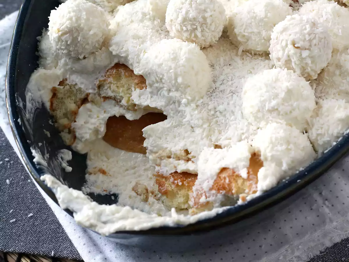 Tiramisu with raffaello, the best coconut dessert - photo 2