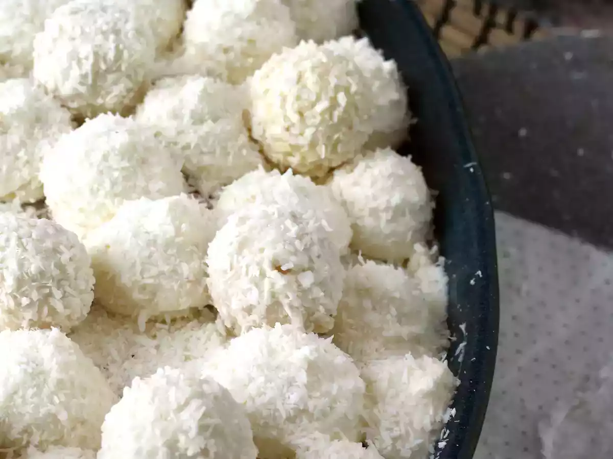 Tiramisu with raffaello, the best coconut dessert - photo 9