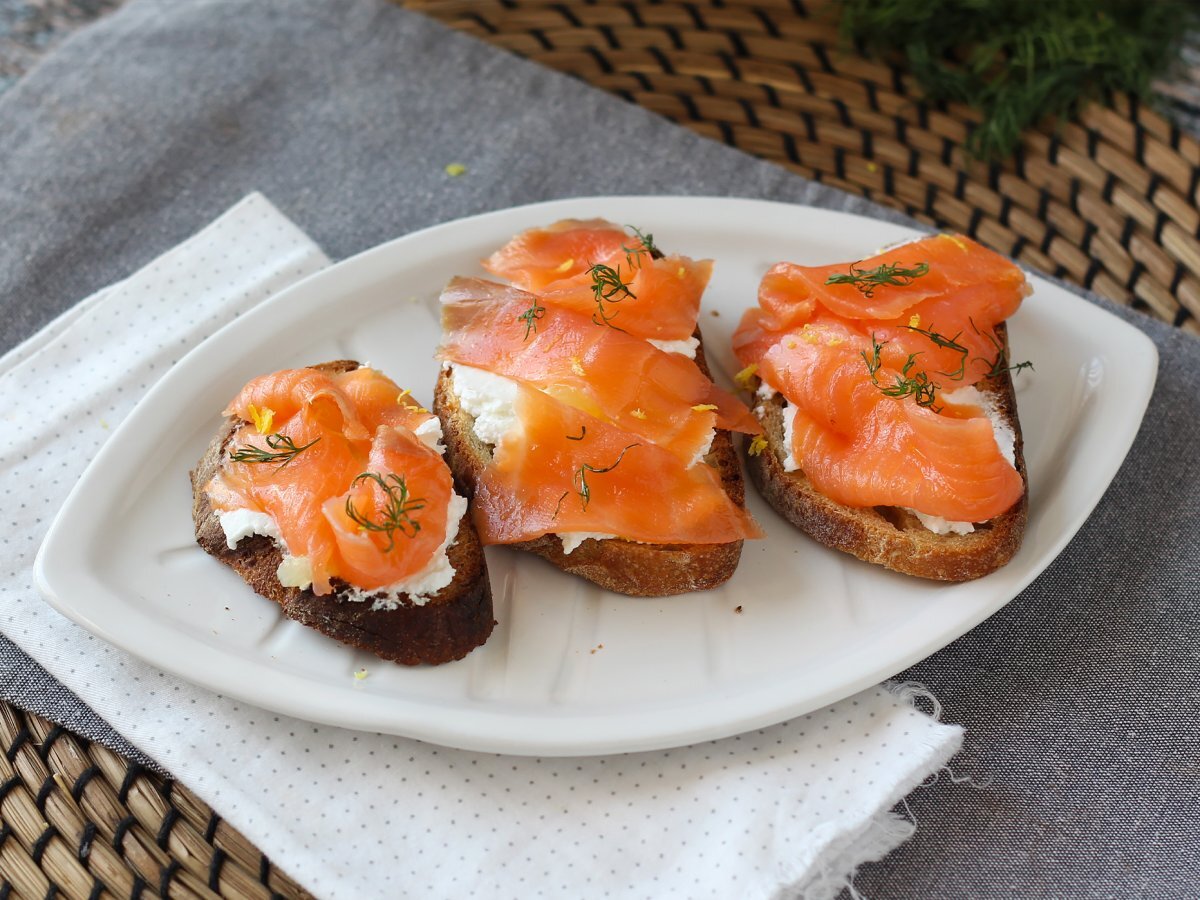 Toasts with smoked salmon and goatcheese - photo 4