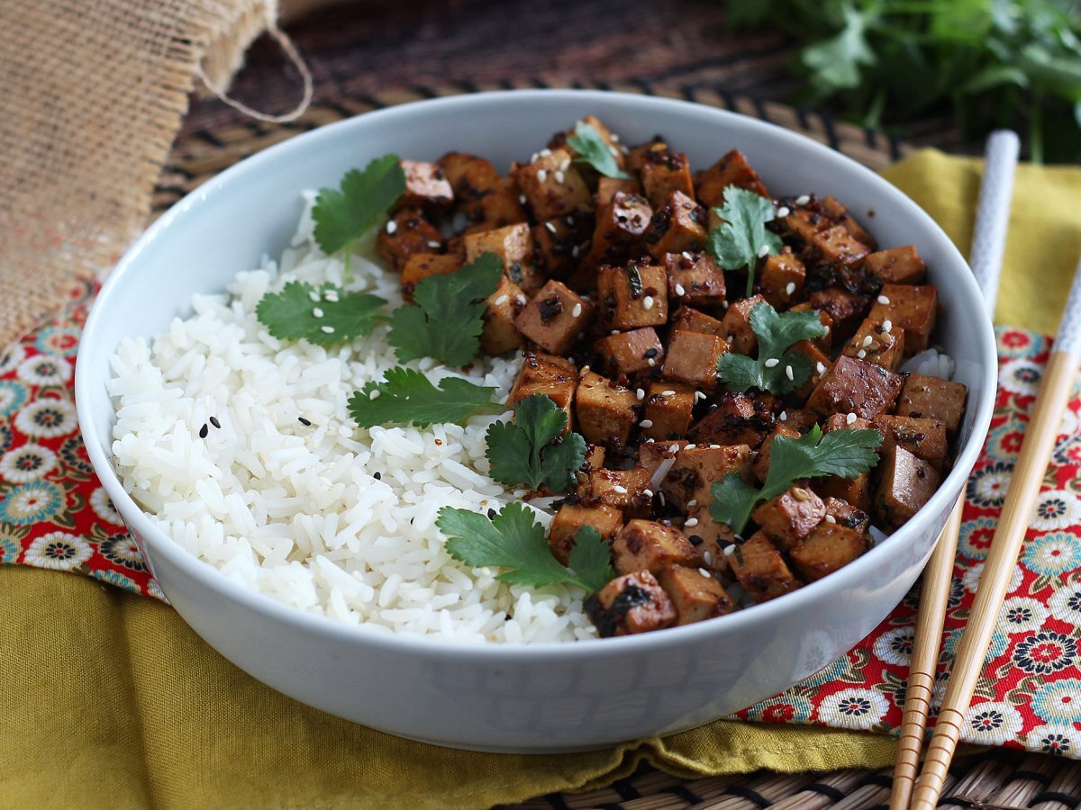 Tofu marinade with soy sauce, mustard and cilantro