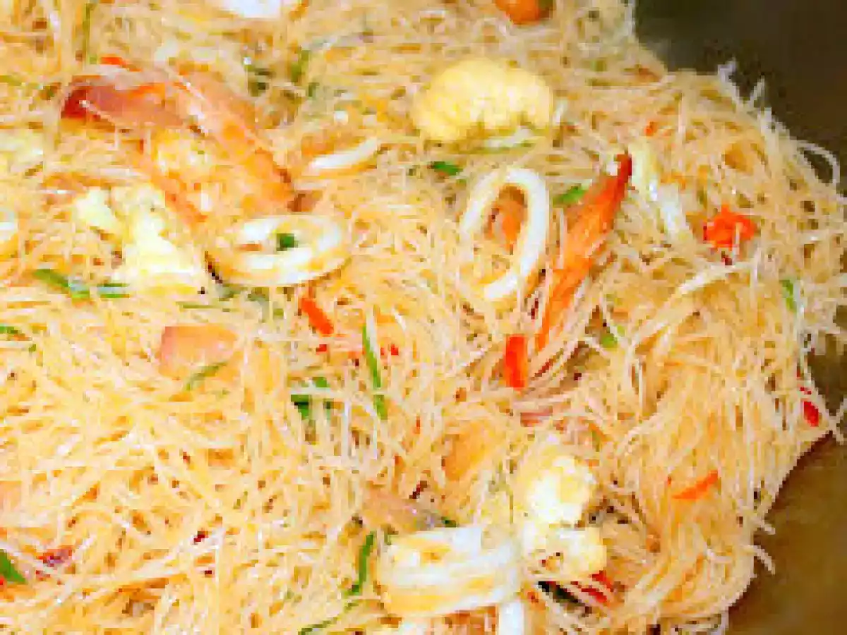 Tom Yam Fried Mee Hoon