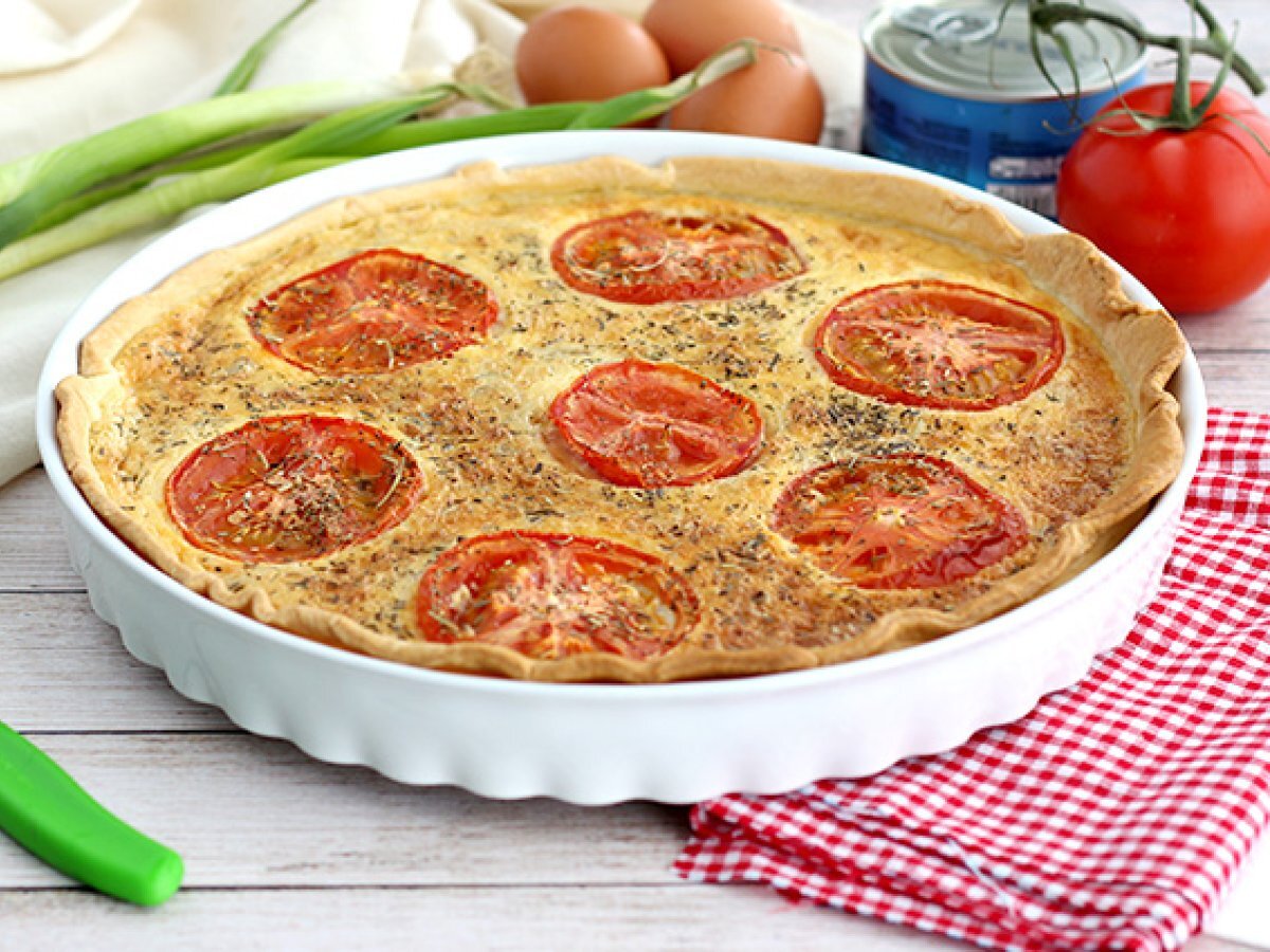 Tomato and tuna quiche