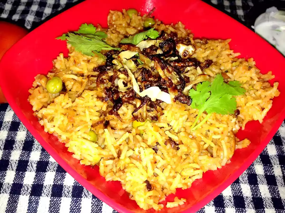 Tomato Rice With Fried Cabbage