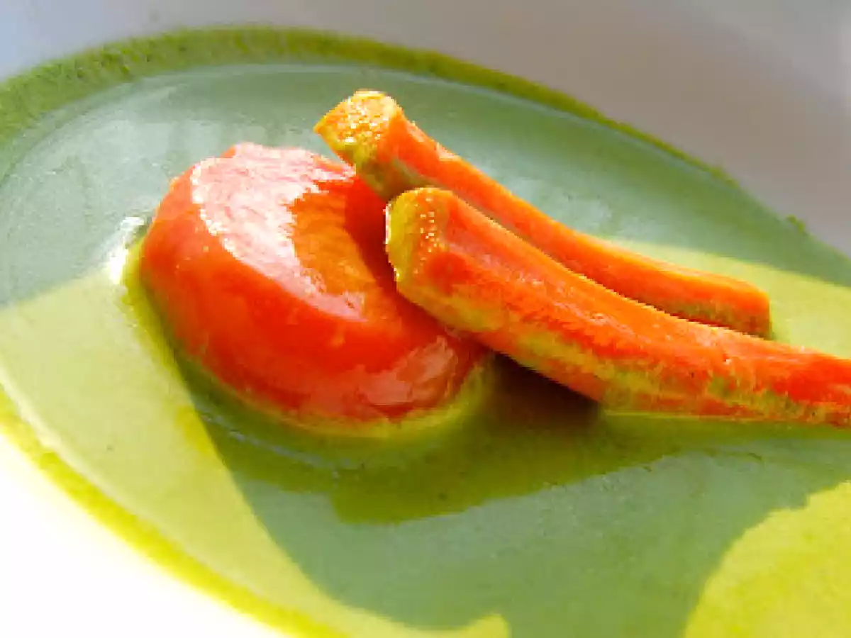 Top chef experiment: take one (roasted beets and carrots with carrot top puree) - photo 2