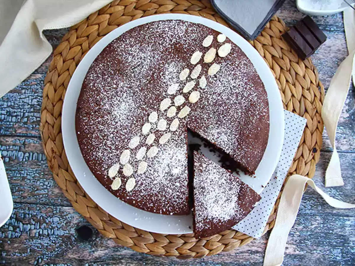 Torta caprese - gluten-free chocolate cake - photo 2