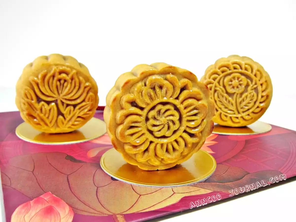 Traditional Baked Mooncake