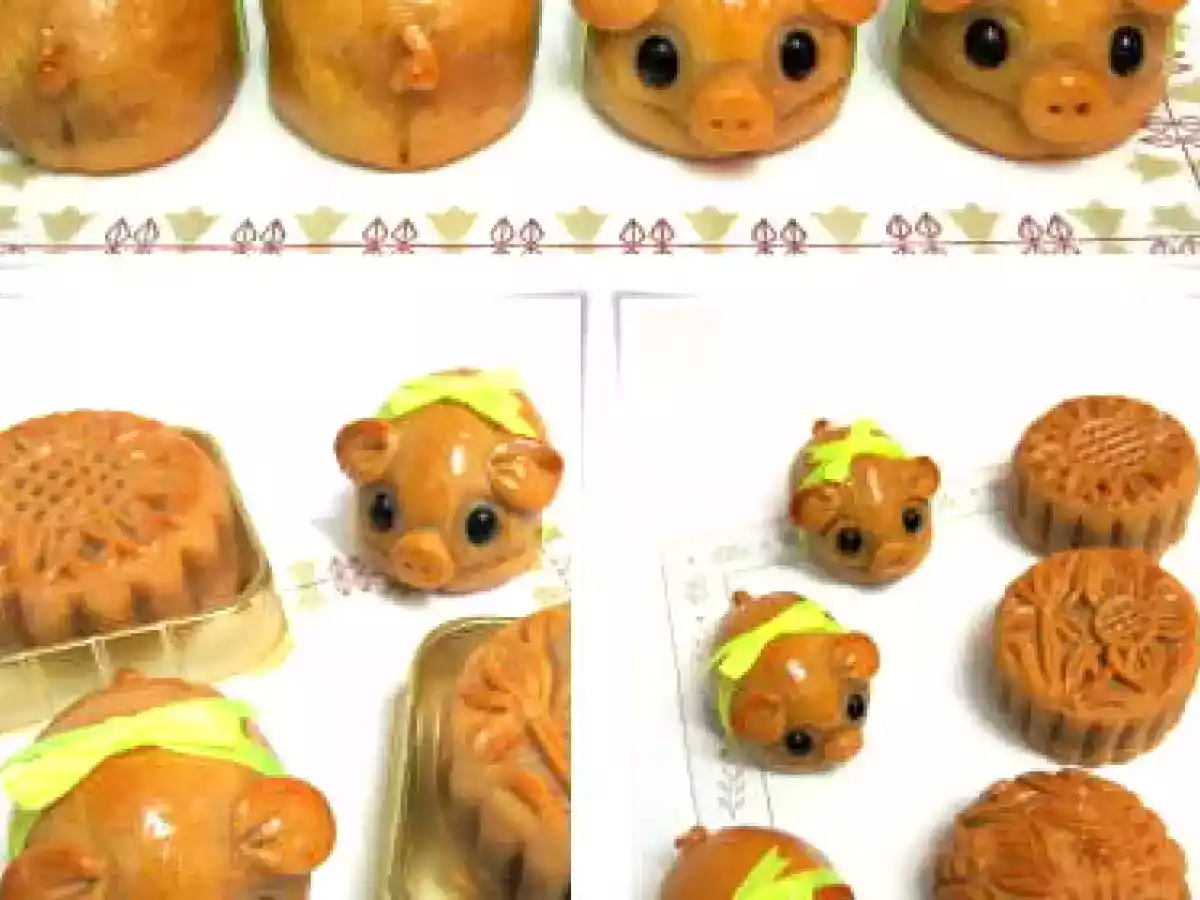 Traditional Baked Mooncake (2010)
