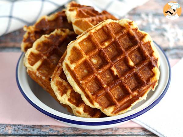 Traditional liège waffles