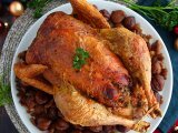 Traditional roasted capon with chestnuts, photo 1